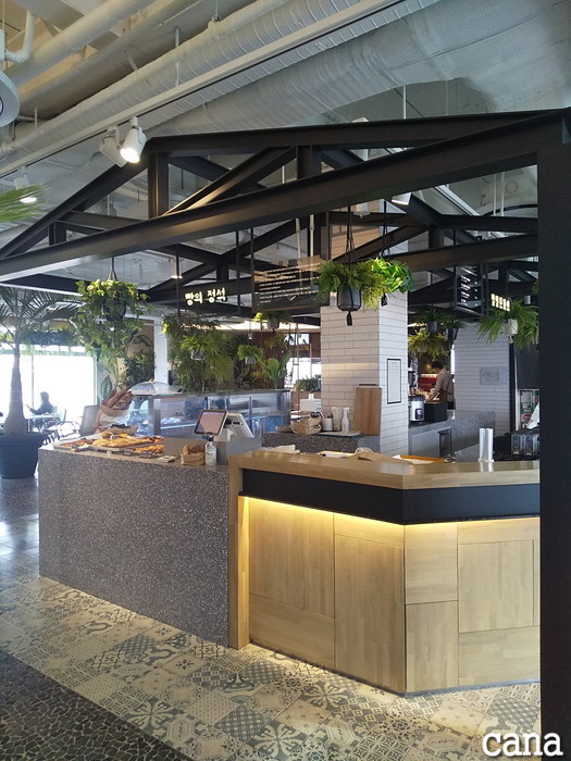D-CAFE(6).jpg